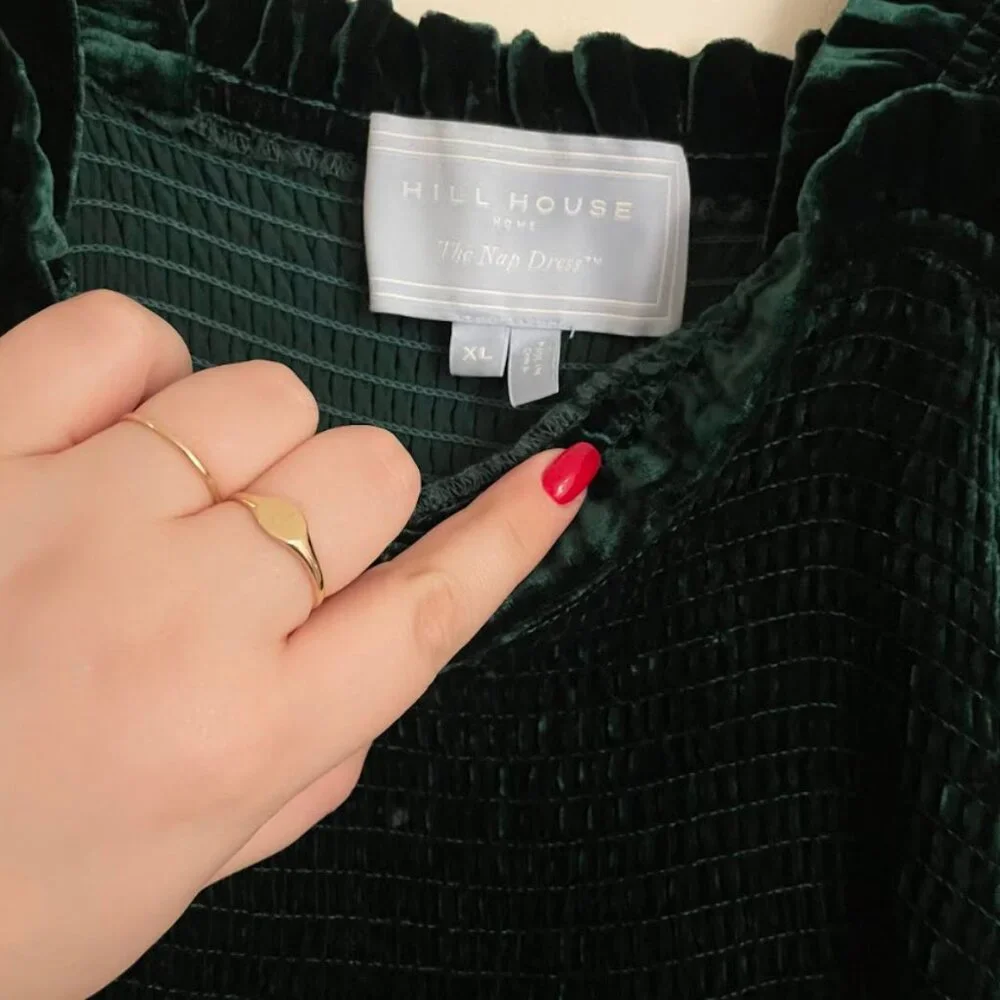 SOLD ELSEWHERE NWOT Hill House Home Velvet Ellie Nap Dress - Picture 3 of 5